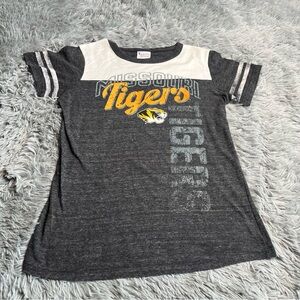 Campus Lifestyle Missouri Tigers Tshirt Womens Large College Football Mizzou